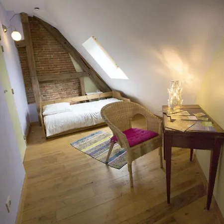 D'hotes Du Coq A L'ane Bed & Breakfast *